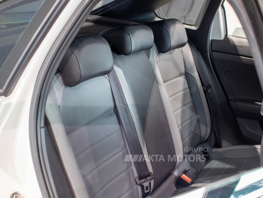 volkswagen nivus 1.0 200 tsi total flex highline automatico 4p 202310