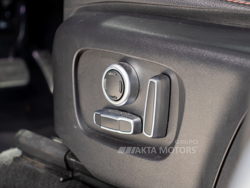 land rover discovery sport 2.0 d200 turbo diesel r-dynamic se automatico 4p 202111