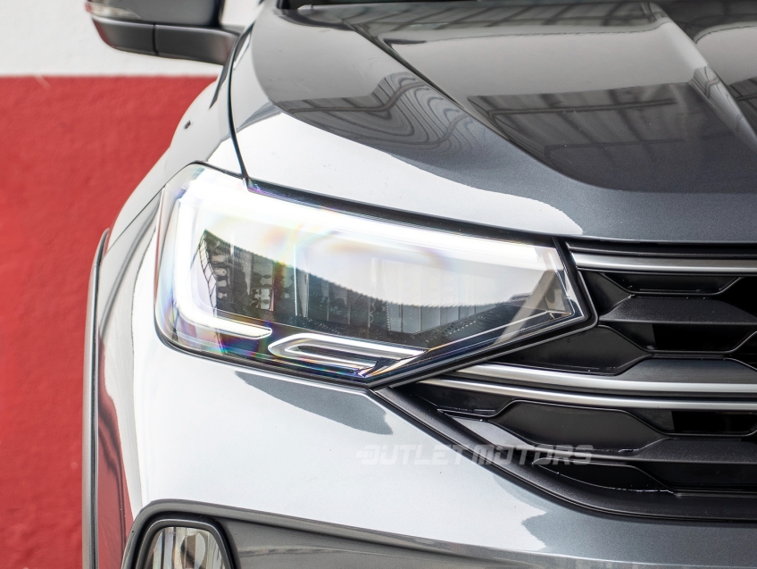 volkswagen nivus 1.0 200 tsi total flex highline automatico 4p 20242