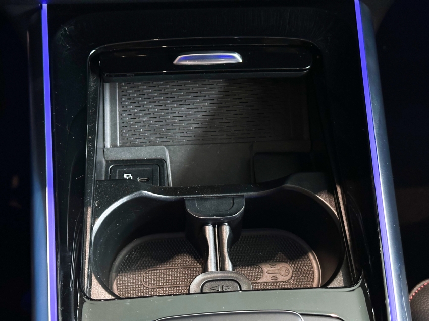 Carro Mercedes-Benz EQA 250