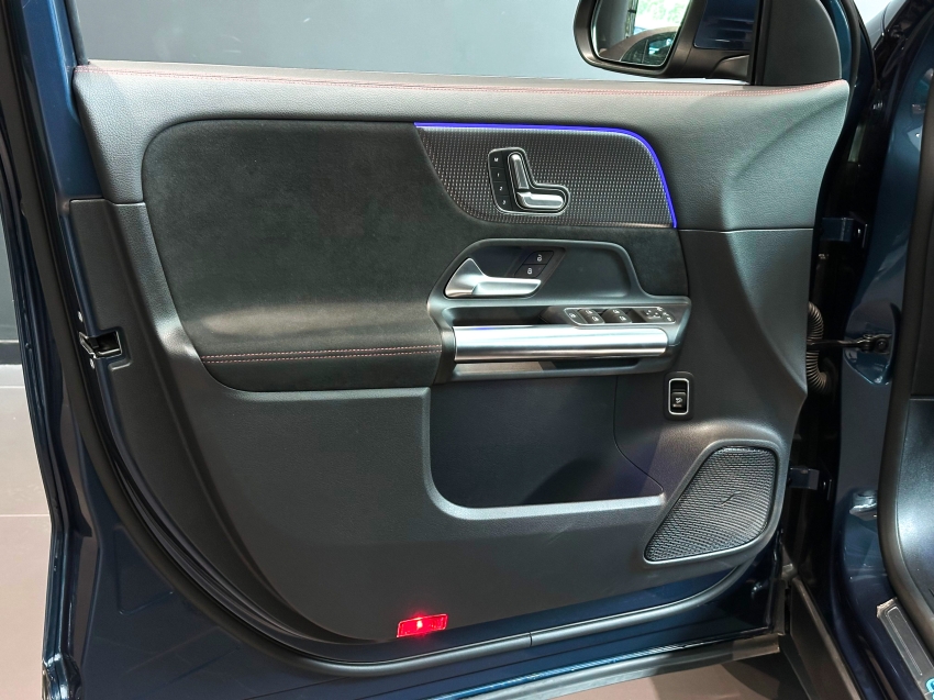 Carro Mercedes-Benz EQA 250