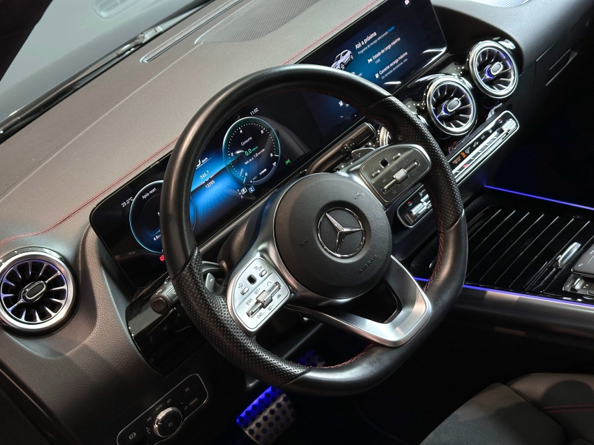 Carro Mercedes-Benz EQA 250