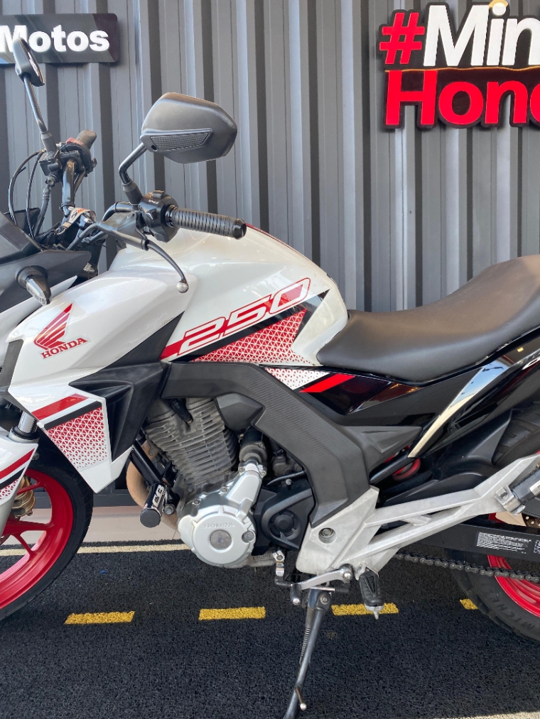 cb 250f twister cbs