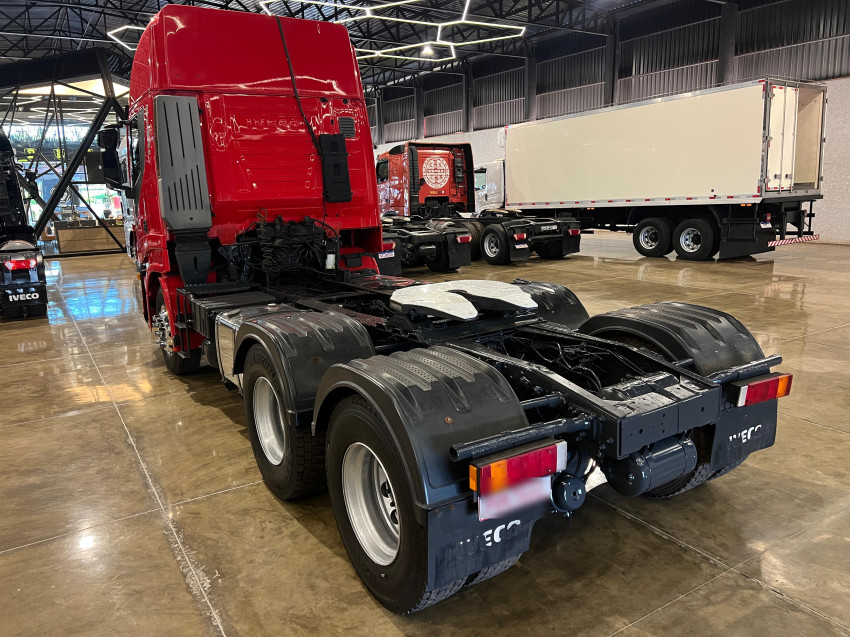 iveco stralis hi-way 560 6x4  - 2014/2014