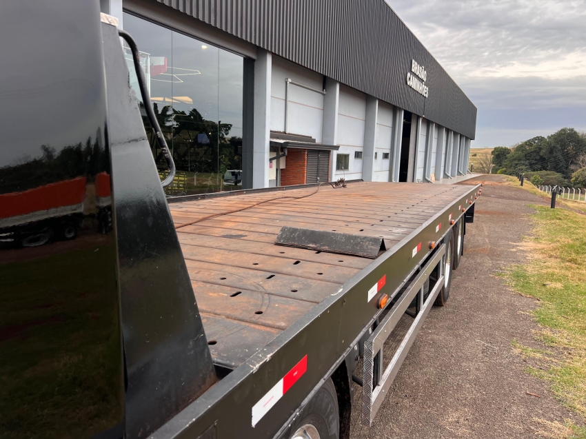 scania p310 8x2 prancha
