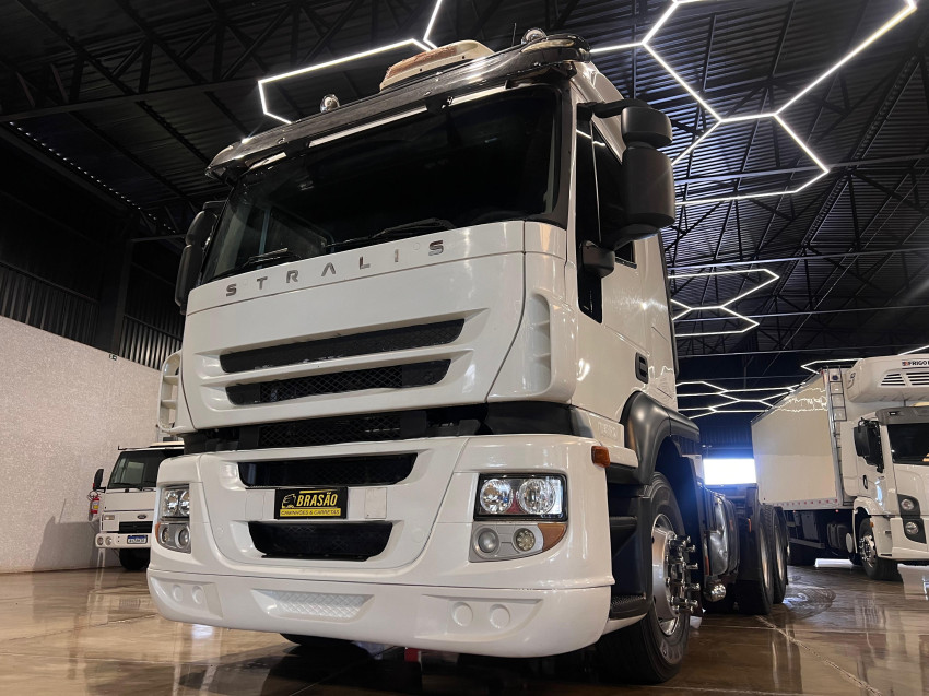 iveco stralis 800s48tz hi way 6x4 aut. - 2013/2013
