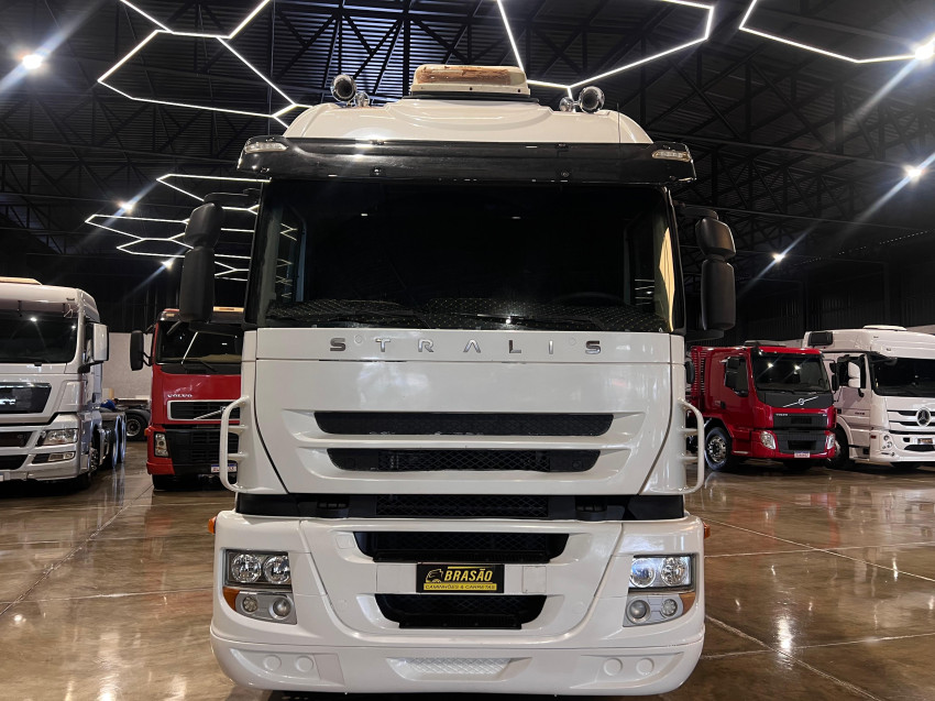 iveco stralis 800s48tz hi way 6x4 aut. - 2013/2013