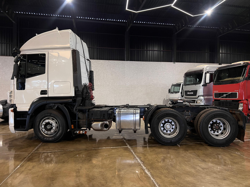 iveco stralis 800s48tz hi way 6x4 aut. - 2013/2013