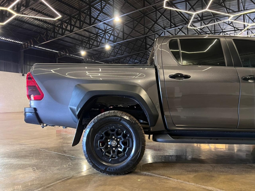 toyota hilux gr-s 4x4 2.8 - 2023/2024