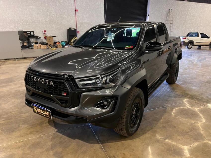 toyota hilux gr-s 4x4 2.8 - 2023/2024
