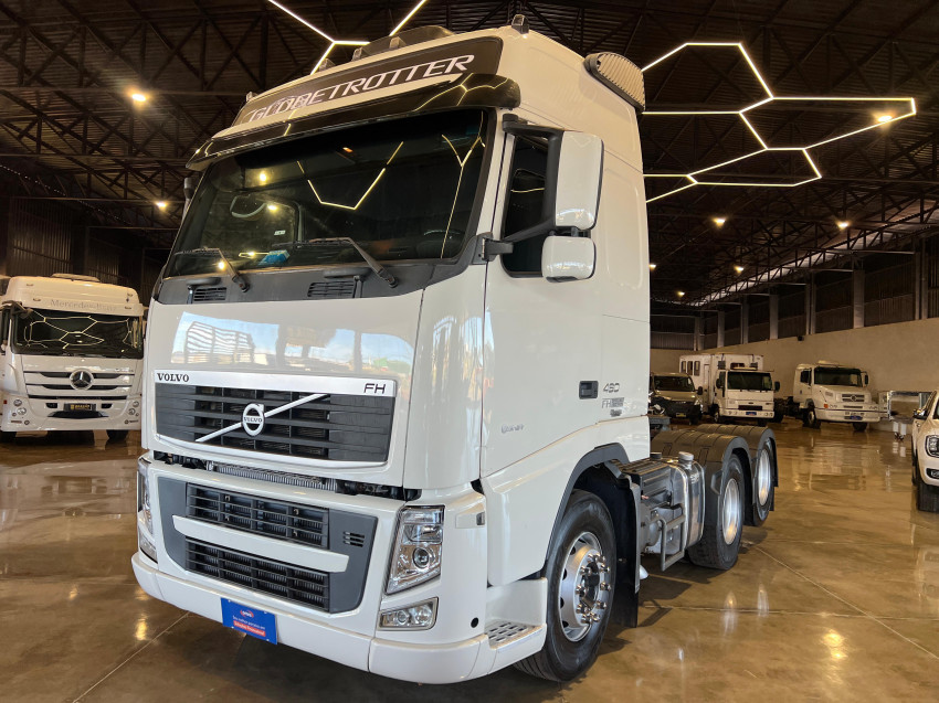 volvo fh 460 6x2 globetrotter - 2014/2015