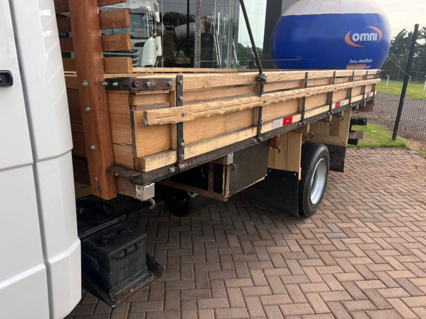 m. benz 710  - 2004/20046