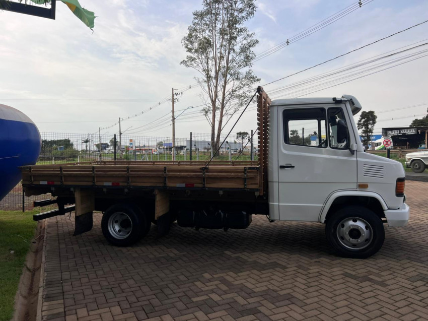 mercedes-benz 718 4x2 - 2004/20043