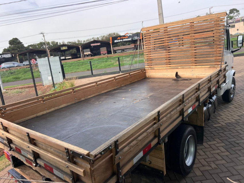 m. benz 710  - 2004/20047