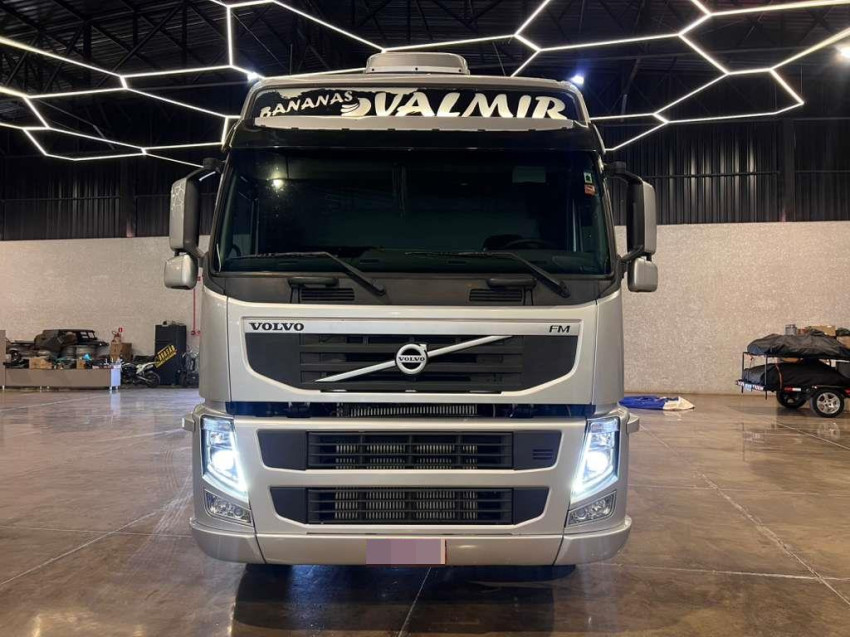 volvo fm 370 6x2 teto alto - 2013/20131