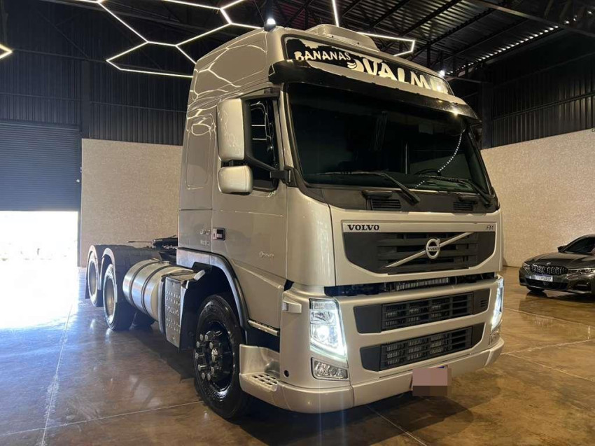 volvo fm 370 6x2 teto alto - 2013/2013