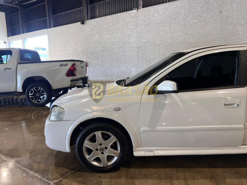 chevrolet astra sedan elegance 2.0 - 2005/20063