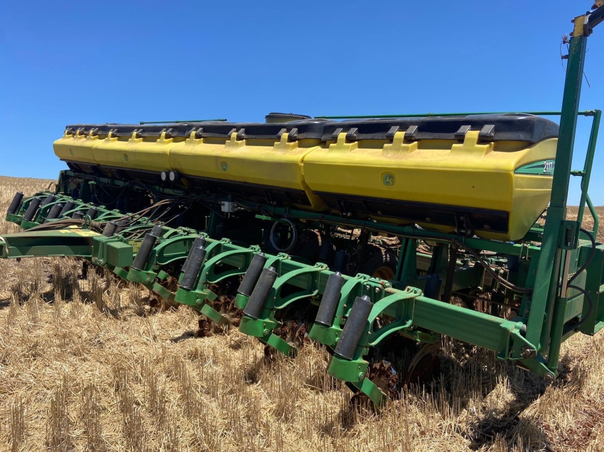 trator new holland t7 2021 + plantadeira john deere 17 linhas4