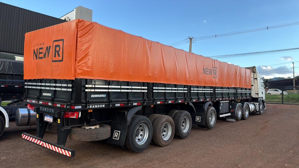 scania g 360 6x2 aut. 2012 + randon 4o eixo graneleiro 20241