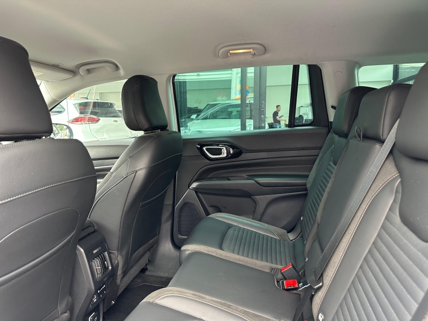commander 2.0 td380 turbo diesel limited at9