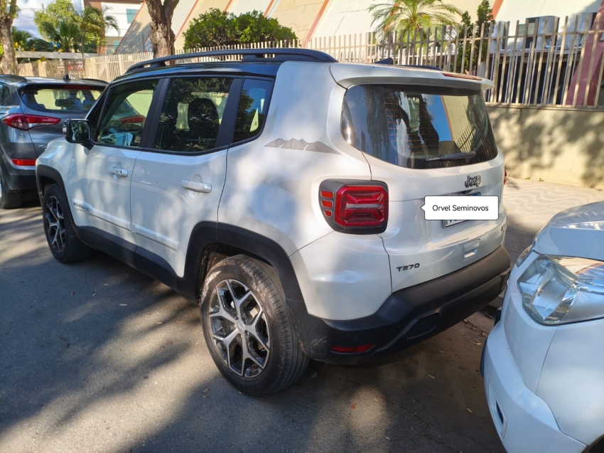 renegade 1.3 t270 turbo flex sahara at6