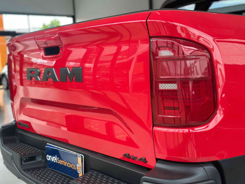 rampage 2.0 turbo diesel rebel 4x4 automatico27