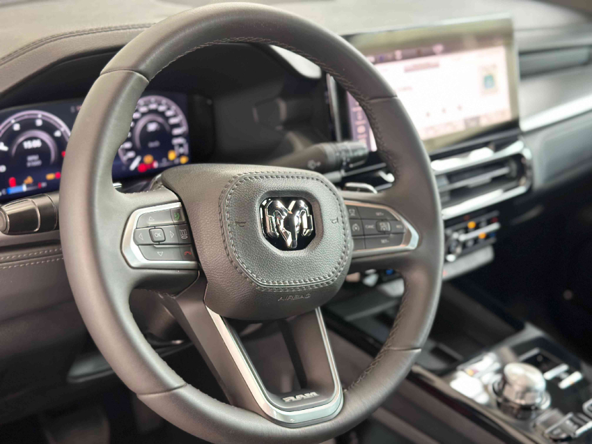 rampage 2.0 turbo diesel rebel 4x4 automatico29