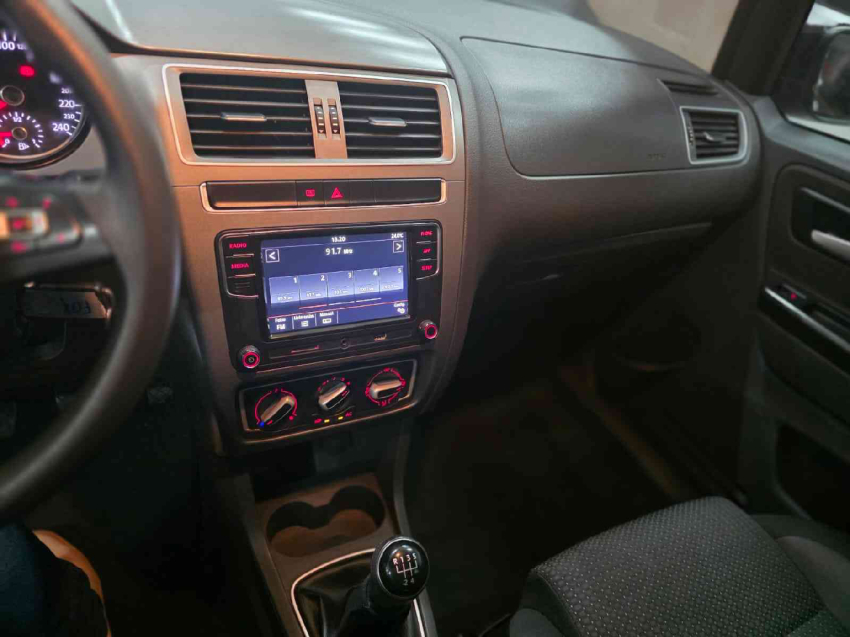 volkswagen fox connect 1.6 total flex manual11