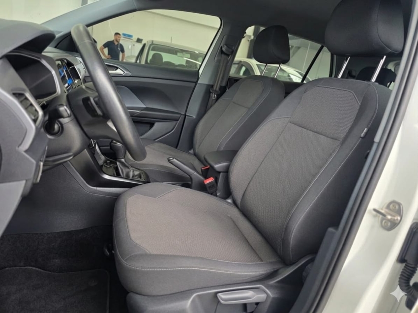 volkswagen t-cross 200 tsi 1.0  flex automatico10