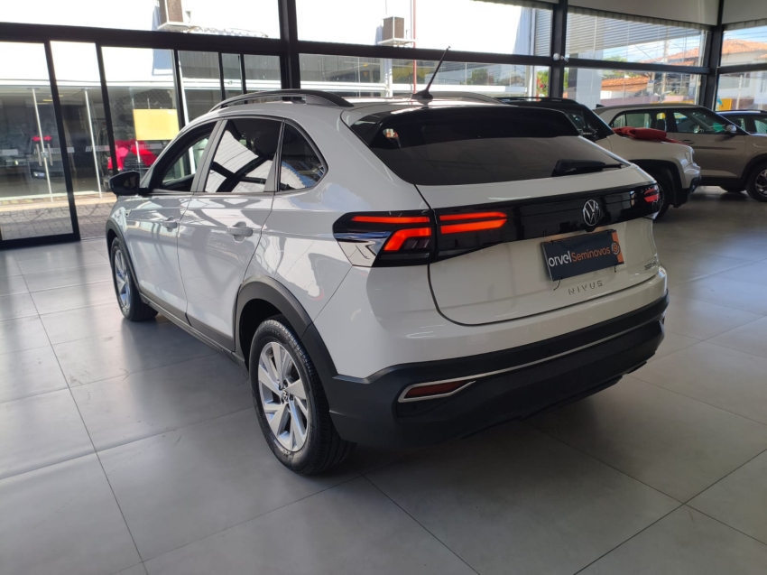 volkswagen nivus 1.0 200 tsi total flex comfortline automatico 4p 20213