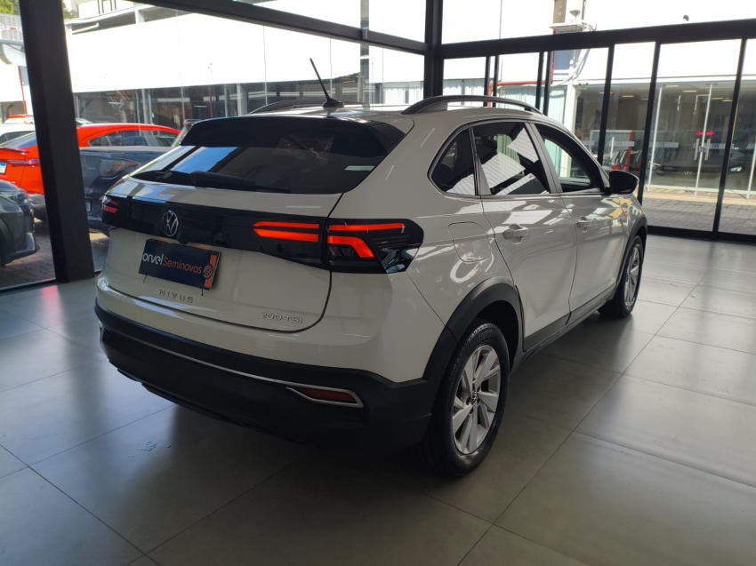 volkswagen nivus 1.0 200 tsi total flex comfortline automatico 4p 20215