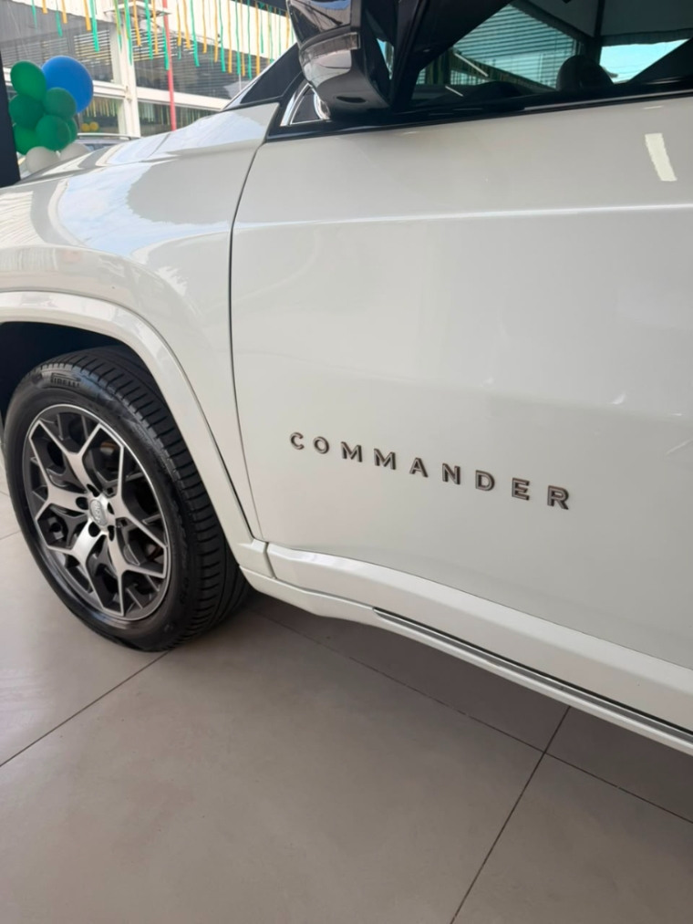 jeep commander 2.0 td380 turbo diesel overland at9 4p automatico 20235