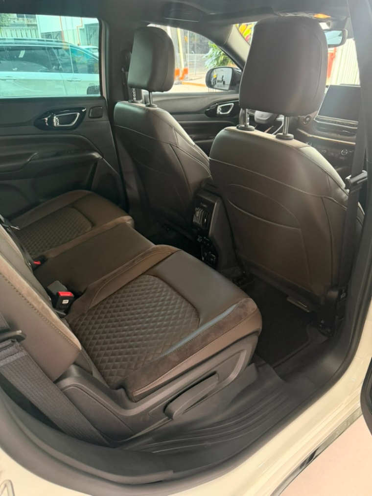 jeep commander 2.0 td380 turbo diesel overland at9 4p automatico 202311