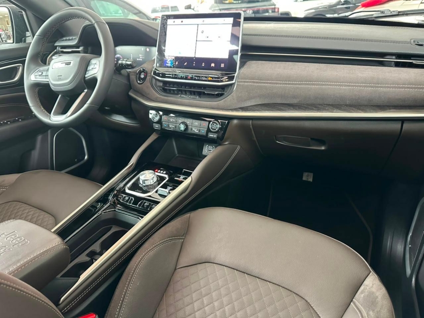 jeep commander 2.2 turbo diesel overland at9 2.0 4p automatico 20266