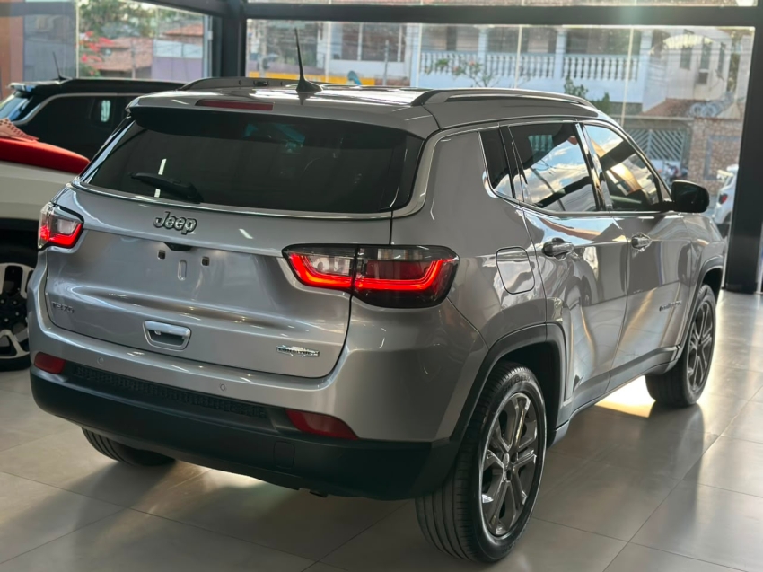 jeep compass 1.3 t270 turbo flex longitude at6 4p automatico 20233