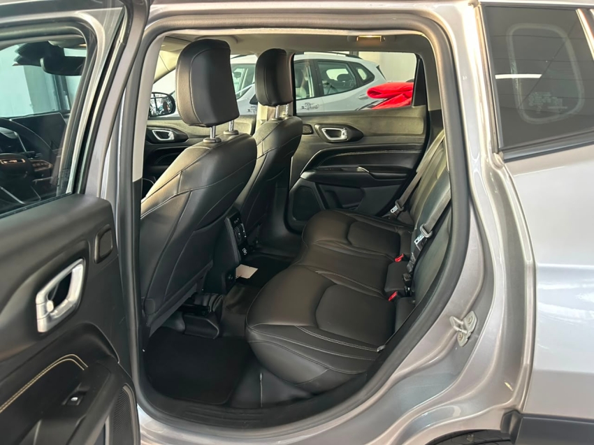 jeep compass 1.3 t270 turbo flex longitude at6 4p automatico 202310