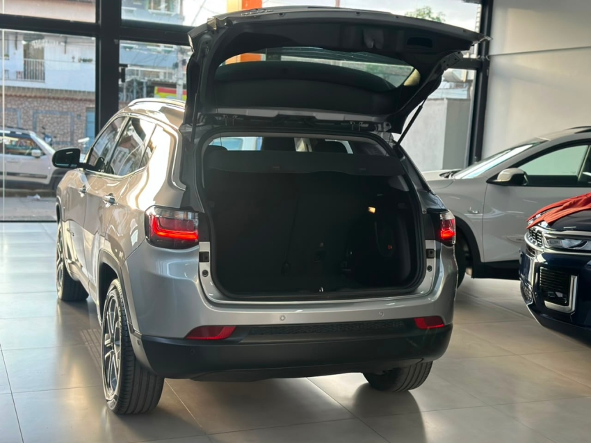 jeep compass 1.3 t270 turbo flex longitude at6 4p automatico 202311