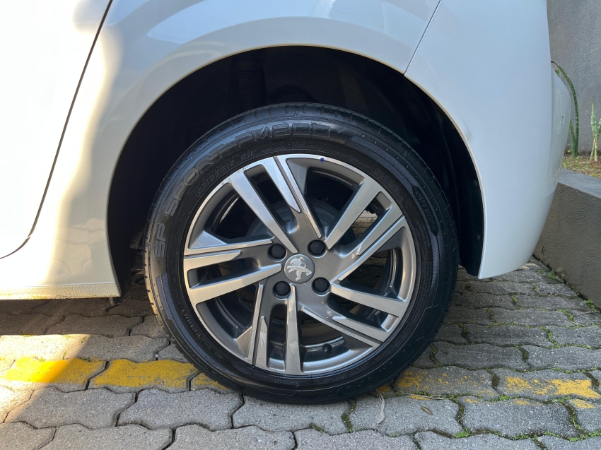 208 1.6 griffe 2022/20237