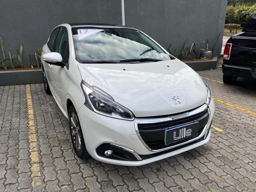 peugeot 208 griffe 1.6 2016/2017 peugeot 208 griffe 1.6 2016/2017