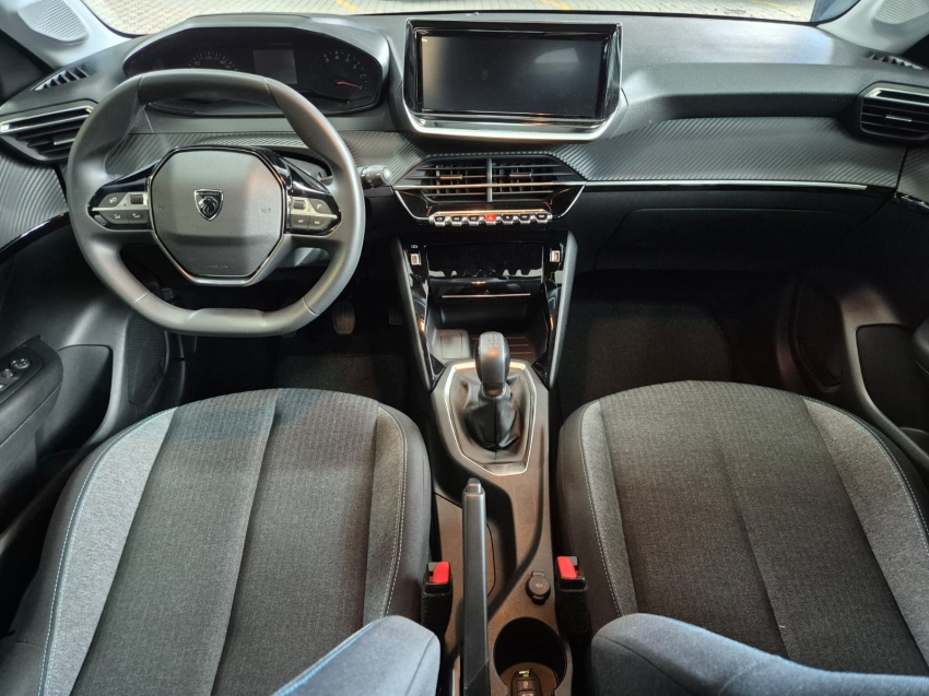 peugeot 208 style 1.0 manual4