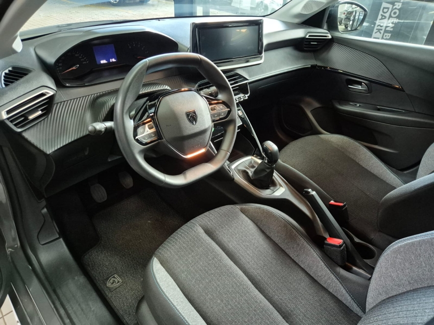peugeot 208 style 1.0 manual3