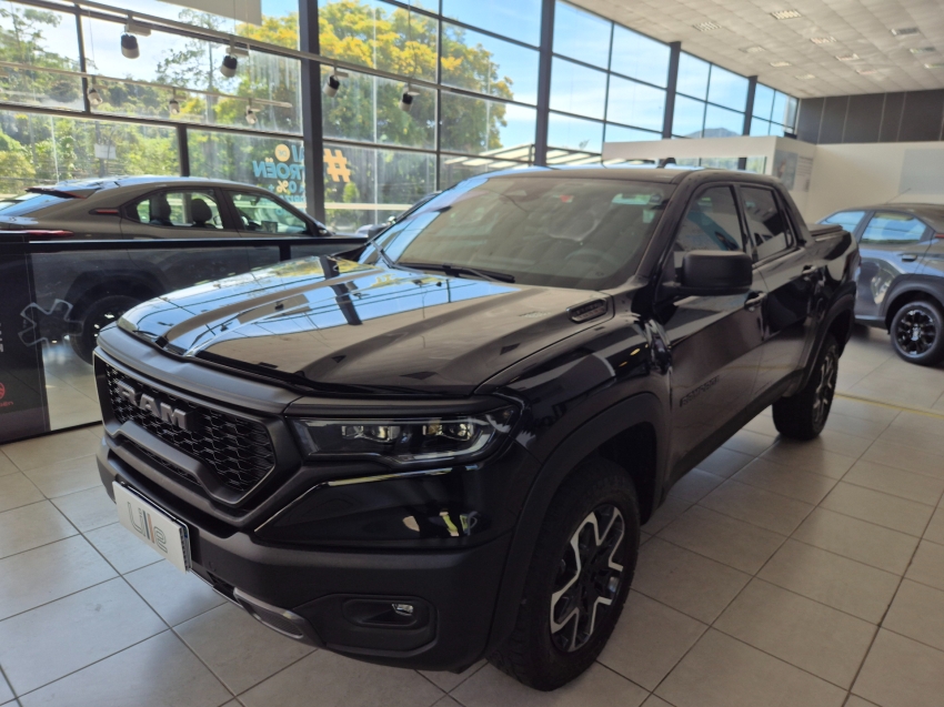 ram / rampage rebel 4x4 2.0 turbo 272cv2