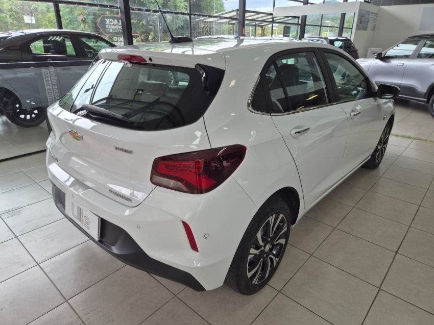 onix premier 1.0 turbo automatico6