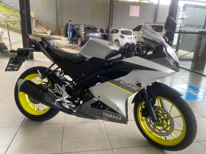 yamaha yzf r15 abs2
