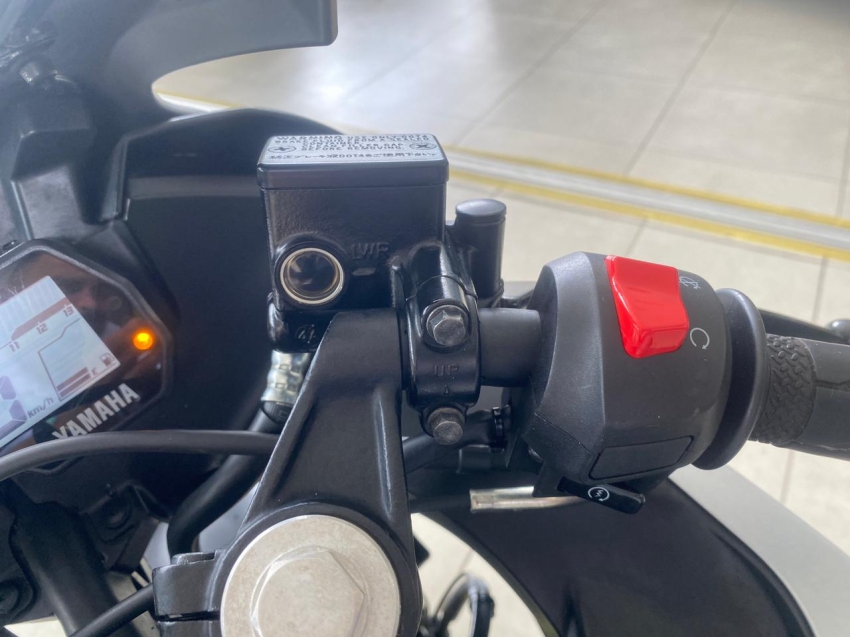 yamaha yzf r15 abs9