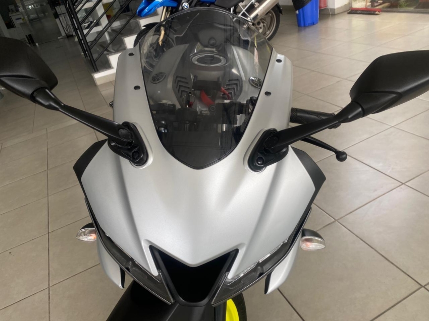 yamaha yzf r15 abs5