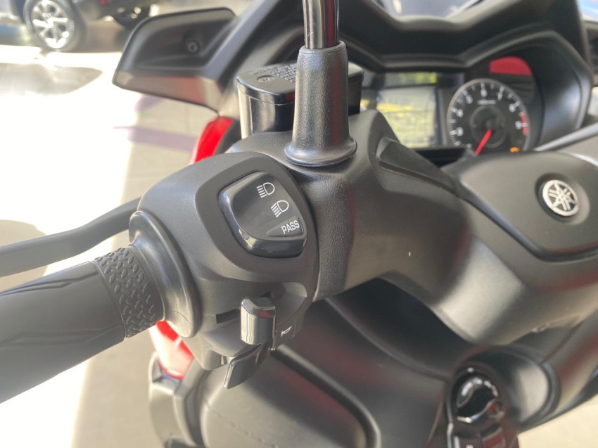 yamaha xmax abs 250cc vermelha 2024 - 16.180km revisada12
