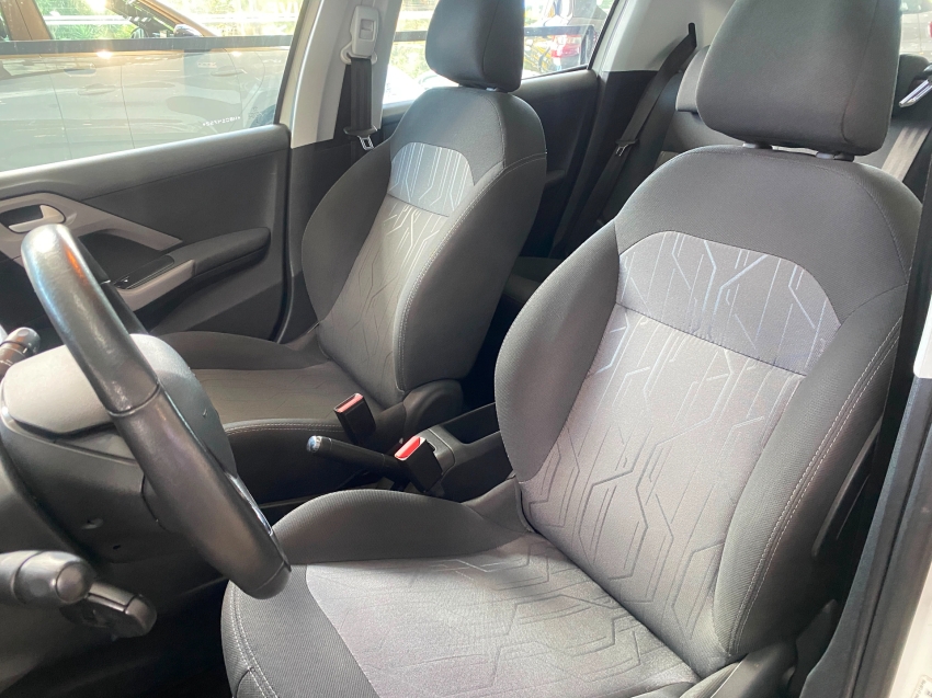 peugeot 208 allure 1.2 flex 2017 |108995km | completo otimo custo-beneficio11