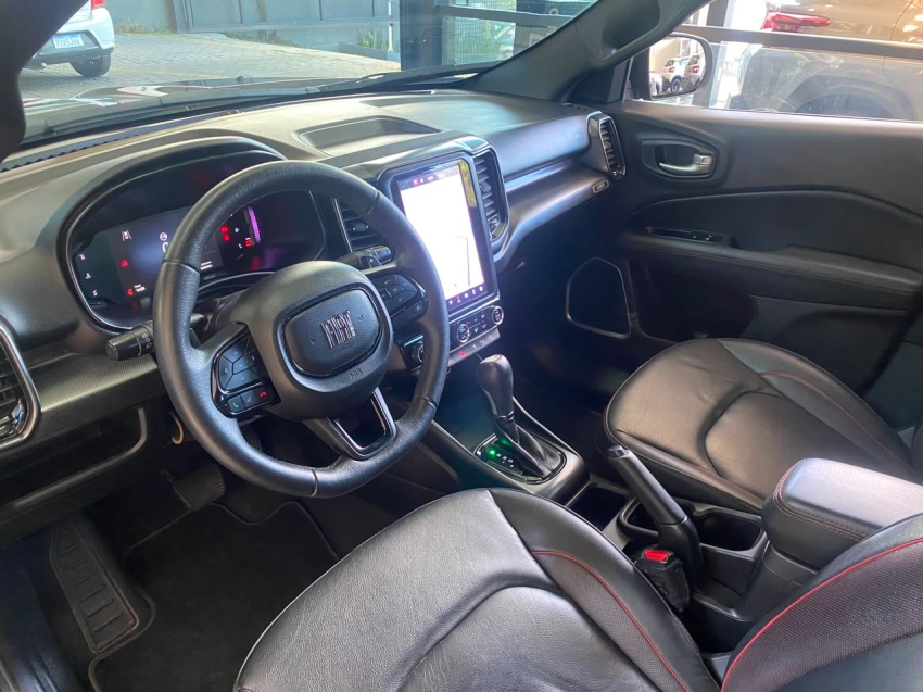 fiat toro ultra 2.0 turbo diesel at9 4x4 2024 | topo de linha capota rigida apenas 56 mil km8