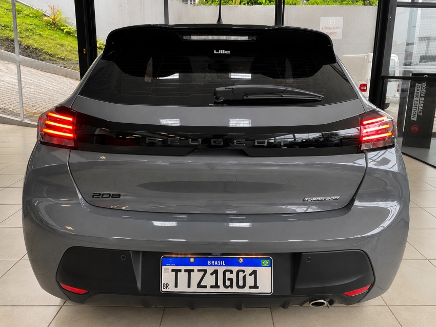 peugeot 208 gt t200 turbo | 2025 apenas 3.700 km praticamente zero4